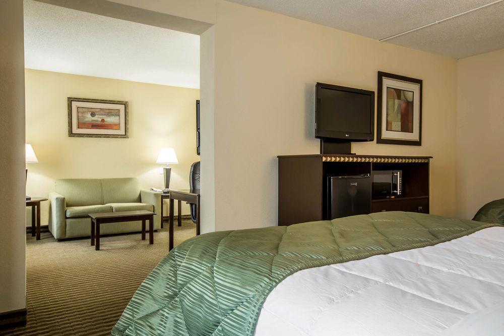 Quality Inn & Suites Greenville - Haywood Mall Ngoại thất bức ảnh
