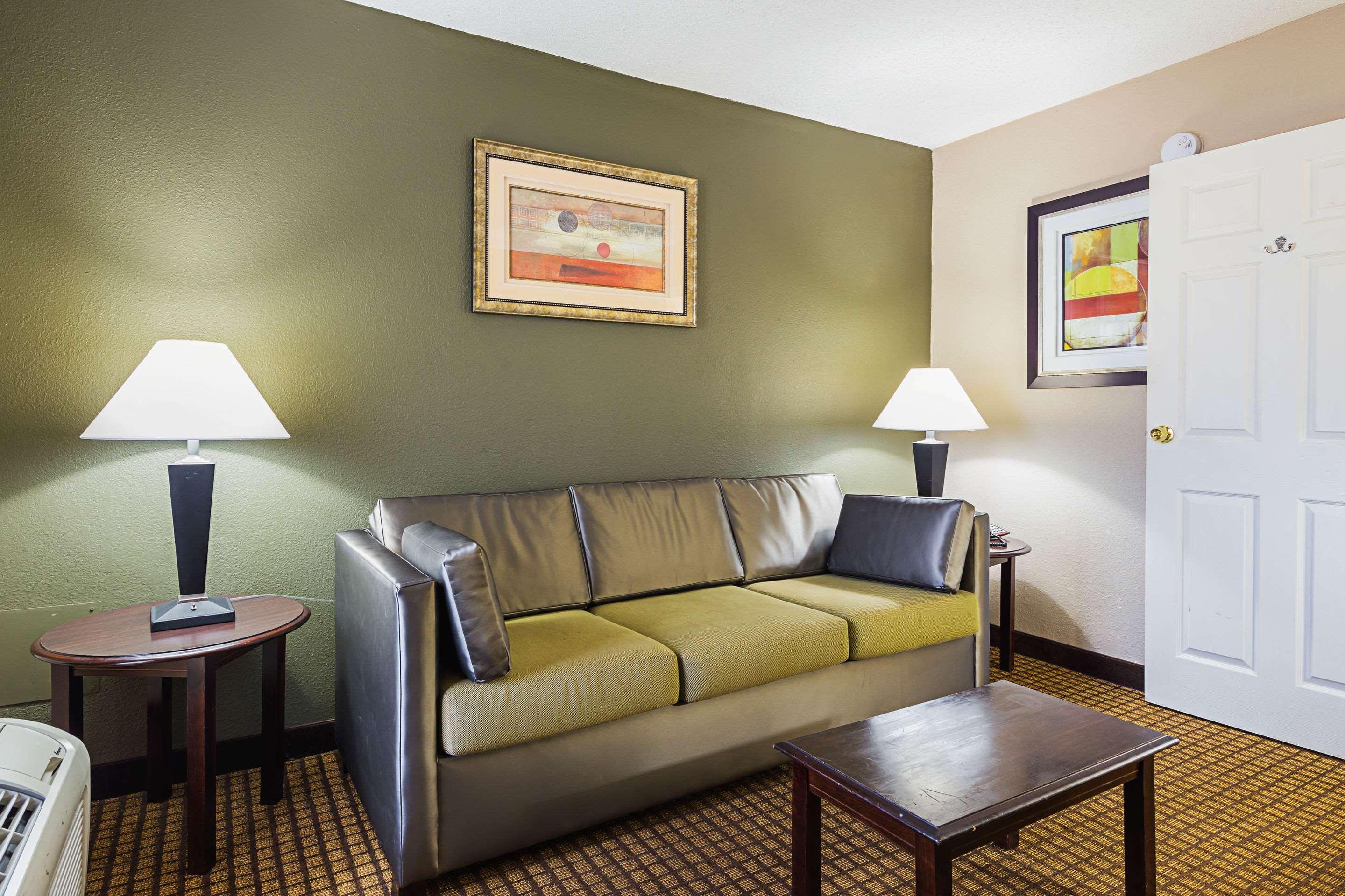 Quality Inn & Suites Greenville - Haywood Mall Ngoại thất bức ảnh