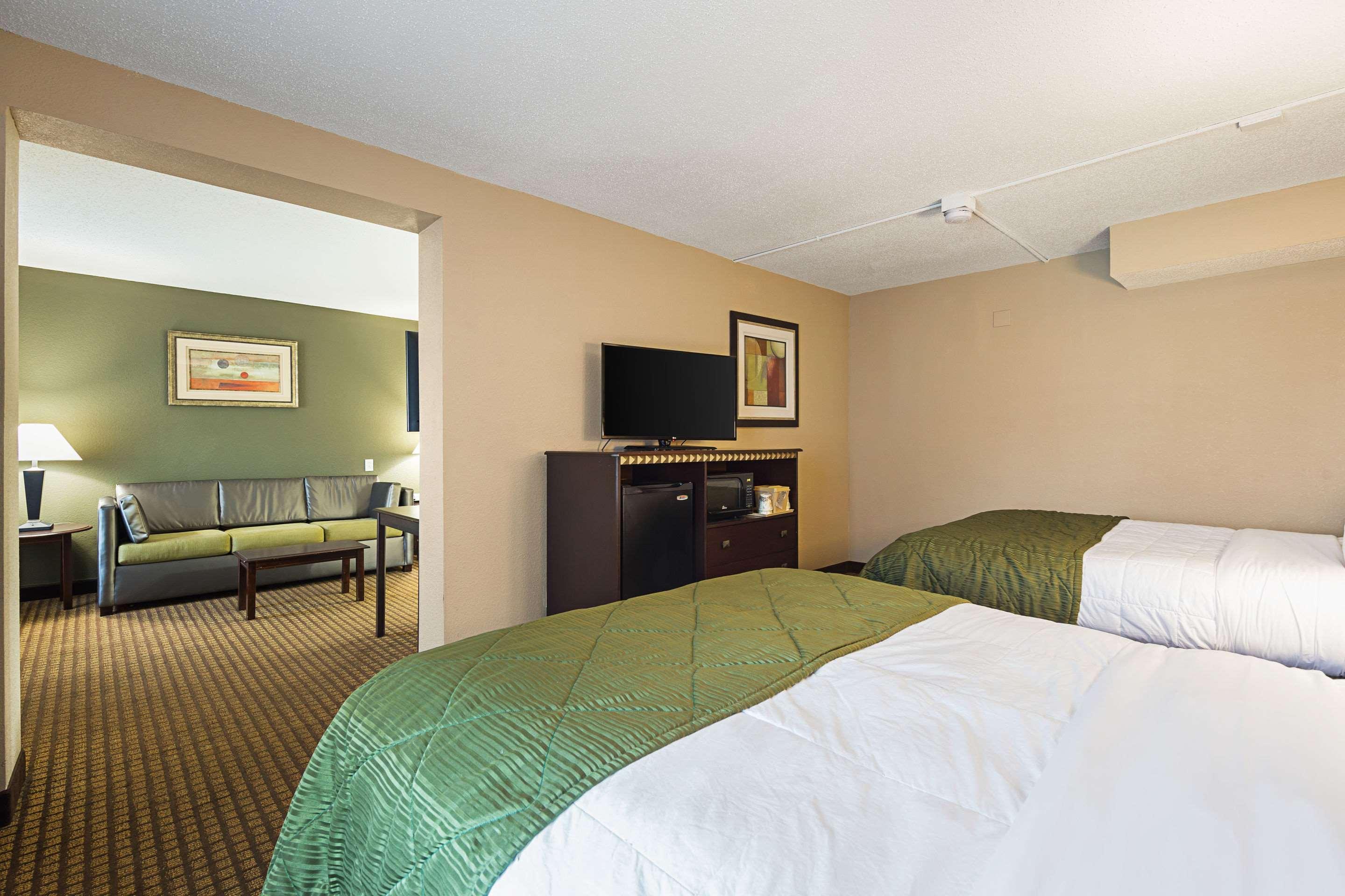 Quality Inn & Suites Greenville - Haywood Mall Ngoại thất bức ảnh