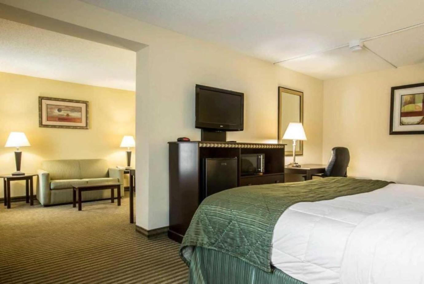 Quality Inn & Suites Greenville - Haywood Mall Ngoại thất bức ảnh