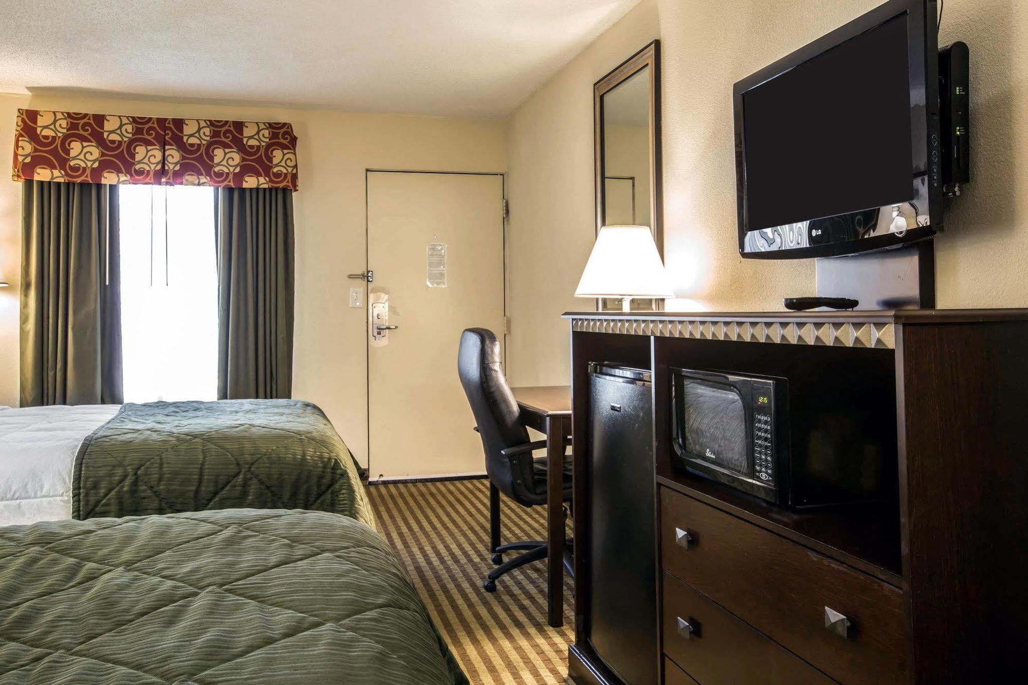 Quality Inn & Suites Greenville - Haywood Mall Ngoại thất bức ảnh