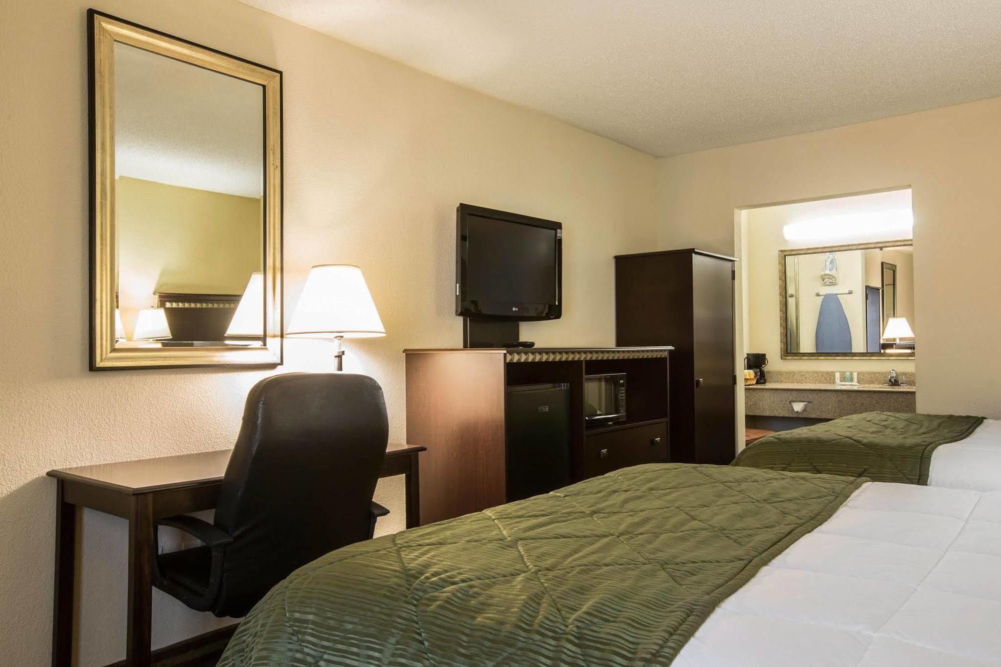 Quality Inn & Suites Greenville - Haywood Mall Ngoại thất bức ảnh